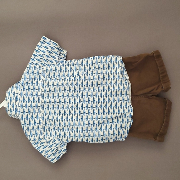 Carters 2 piece outfit size 12m - Picture 2 of 7